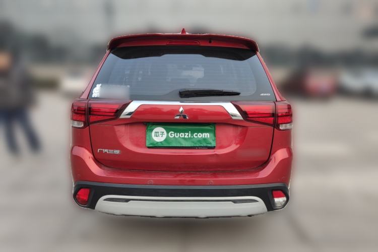 Used Mitsubishi Outlander 2019 2.4L 4x4 Zhi Xiang Edition 5 Seats China VI Standard Rear