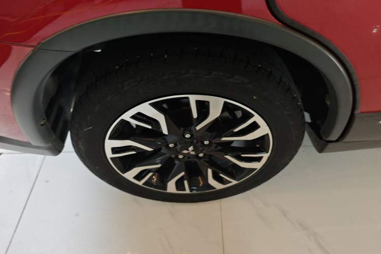 Used Mitsubishi Outlander 2019 2.0L Two-Wheel Drive Comfort Edition 5 Seats China VI Standard Right Rear Wheel Hub