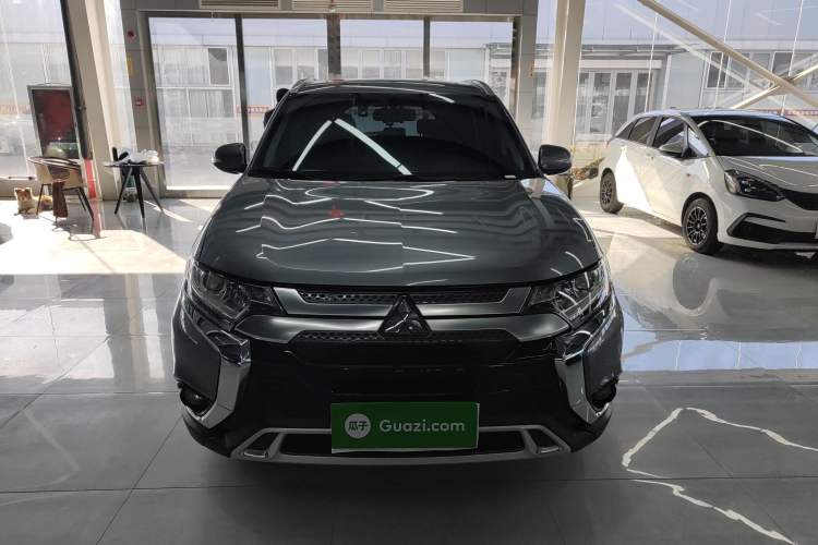 Used Mitsubishi Outlander 2019 2.0L Two-Wheel Drive Comfort Edition 5 Seats China VI Standard Exterior 1