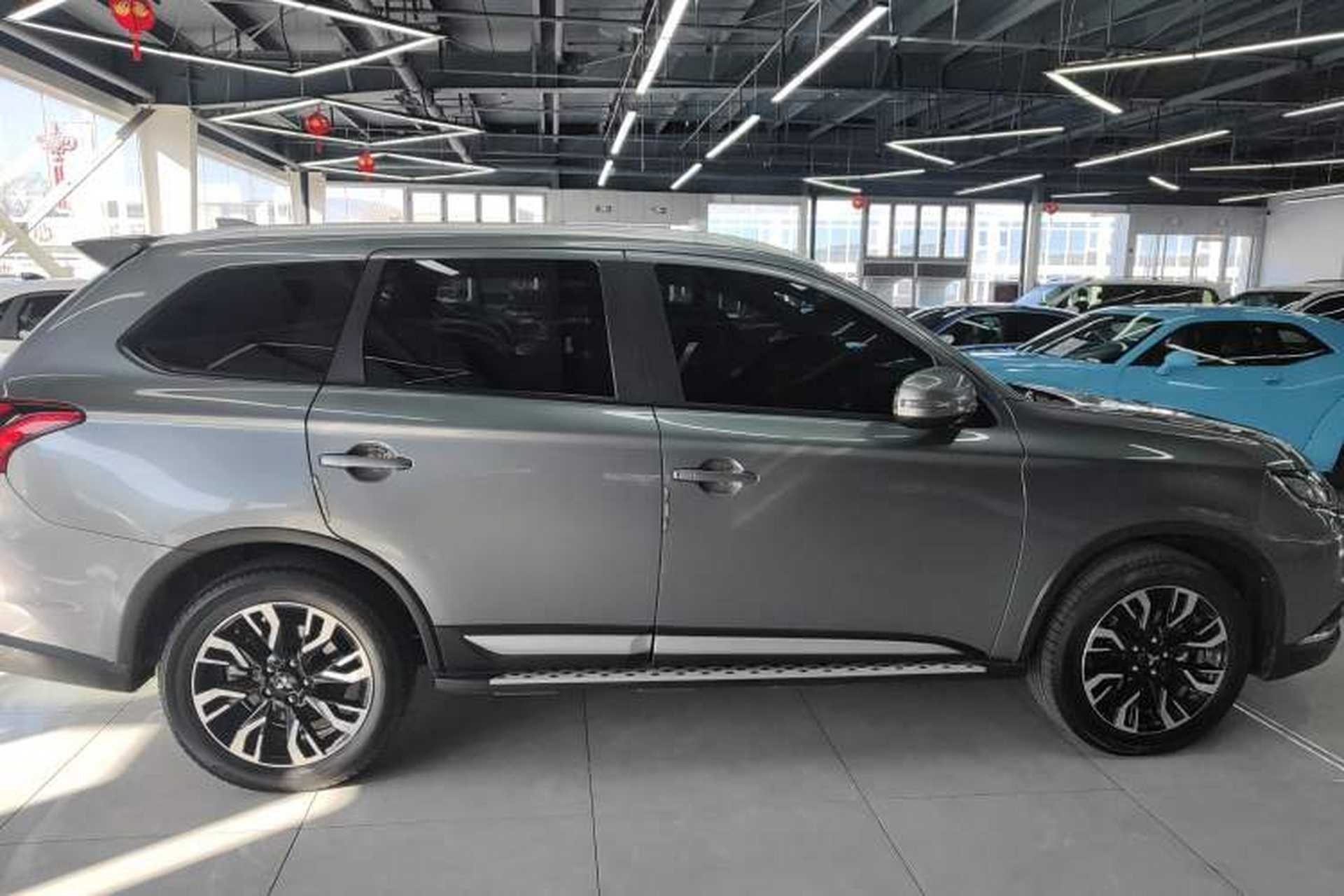 Used Mitsubishi Outlander 2019 2.0L Two-Wheel Drive Comfort Edition 5 Seats China VI Standard Exterior 2