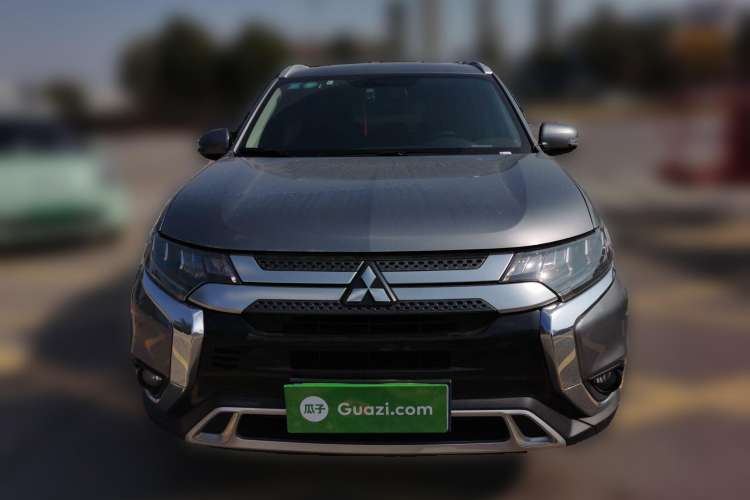 Used Mitsubishi Outlander 2019 2.4L Two-Wheel Drive ZhiXing Version 5 Seats China V Emission Standard Front