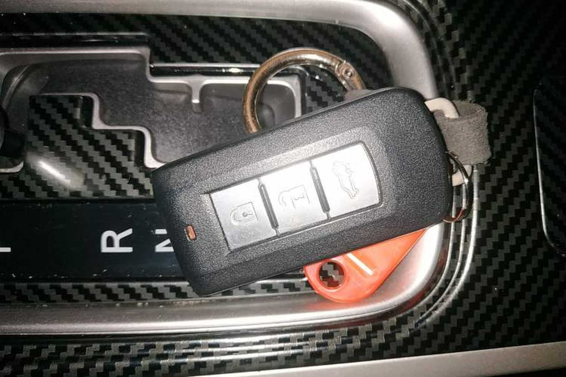 Used Mitsubishi Outlander 2019 2.4L 4x4 Zhi Xiang Edition 5 Seats China VI Standard Interior 1