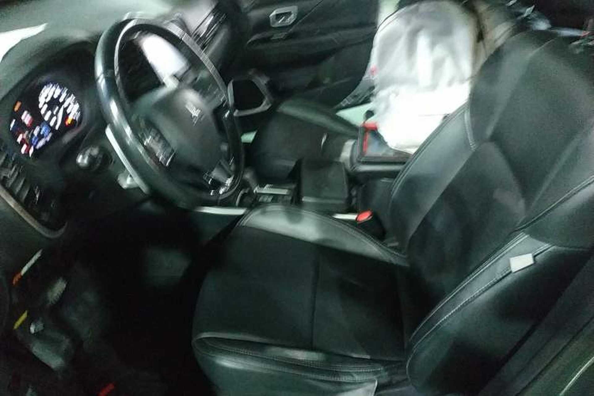 Used Mitsubishi Outlander 2019 2.4L 4x4 Zhi Xiang Edition 5 Seats China VI Standard Left Front Seat