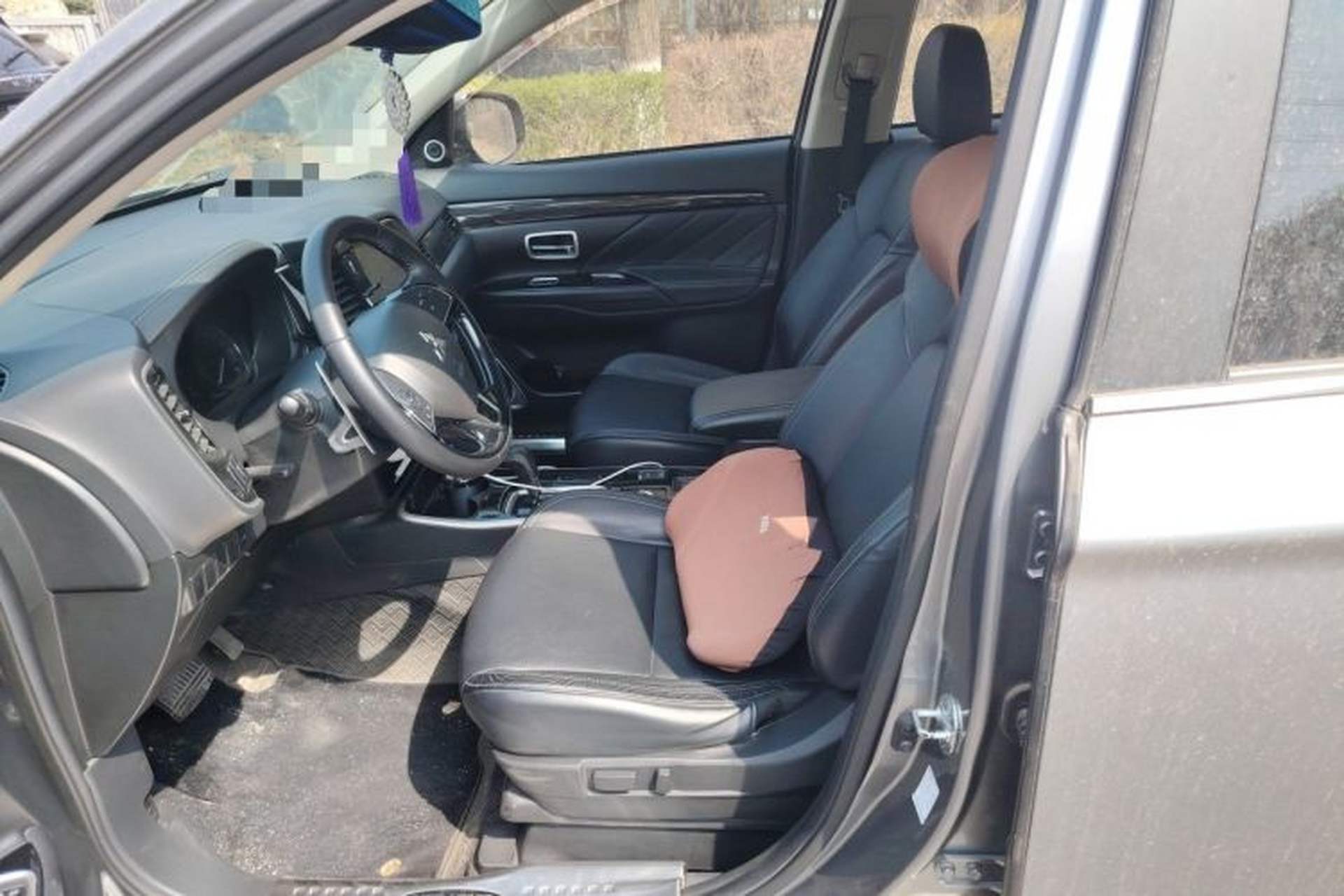 Used Mitsubishi Outlander 2019 2.4L 4x4 Zhi Xiang Edition 5 Seats China VI Standard Left Front Seat