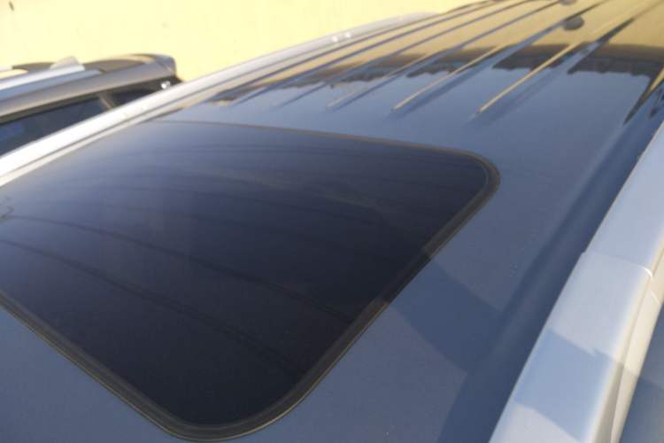 Used Mitsubishi Outlander 2019 2.4L 4x4 Zhi Xiang Edition 5 Seats China VI Standard Roof