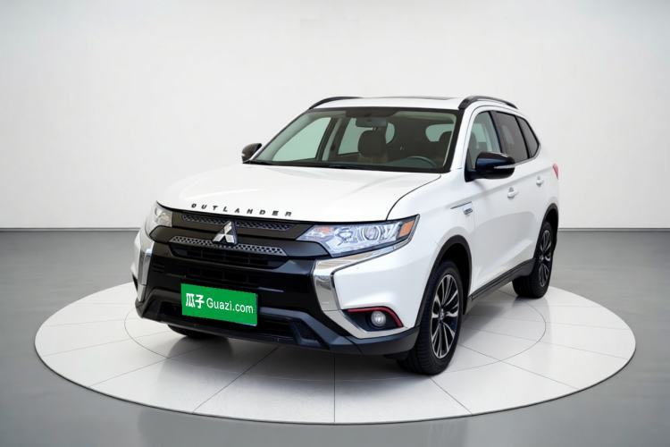 Used Mitsubishi Outlander 2019 2.0L Two-Wheel Drive Comfort Edition 5 Seats China VI Standard Guazi used car, China used car export, Used car for sale, Used  cars, Cheapest cars for sale