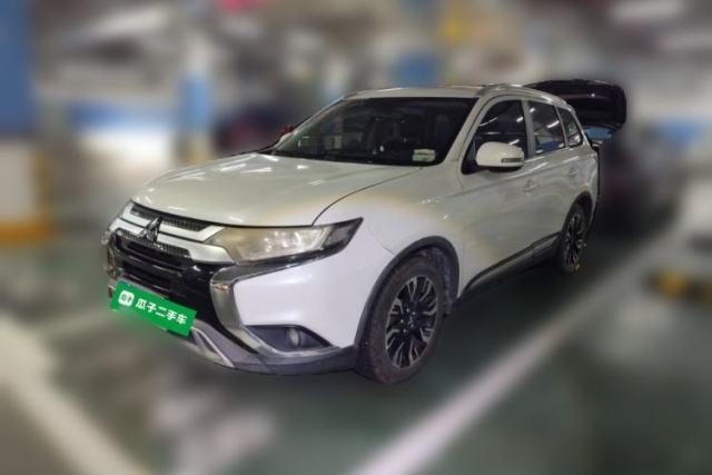 Used Mitsubishi Outlander 2019 2.0L Two-Wheel Drive Comfort Edition 5 Seats China VI Standard