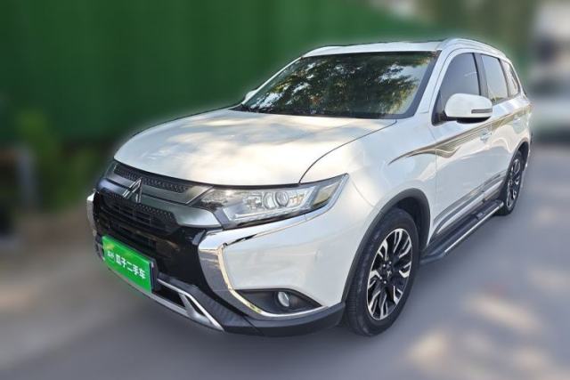 Used Mitsubishi Outlander 2019 2.0L Two-Wheel Drive Comfort Edition 5 Seats China VI Standard