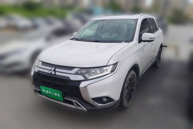 Ojetý Mitsubishi Outlander 2019 2.0L Two-Wheel Drive Comfort Edition 5 Seats China VI Standard