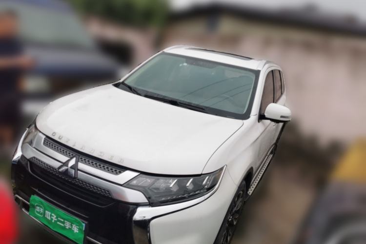 Ojetý Mitsubishi Outlander 2019 2.4L 4x4 Zhi Xiang Edition 7 Seats China VI Standard Guazi used car, China used car export, Used car for sale, Used cars, Cheapest cars for sale