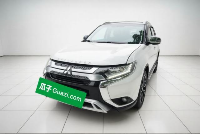 Used Mitsubishi Outlander 2019 2.0L Two-Wheel Drive Comfort Edition 5 Seats China V Standard
