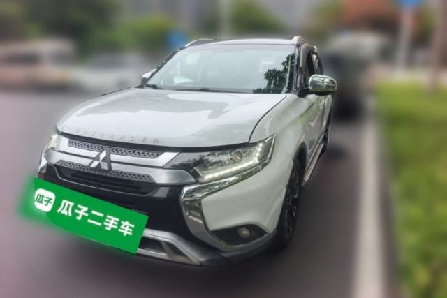 Used Mitsubishi Outlander 2019 2.0L Two-Wheel Drive Comfort Edition 5 Seats China V Standard