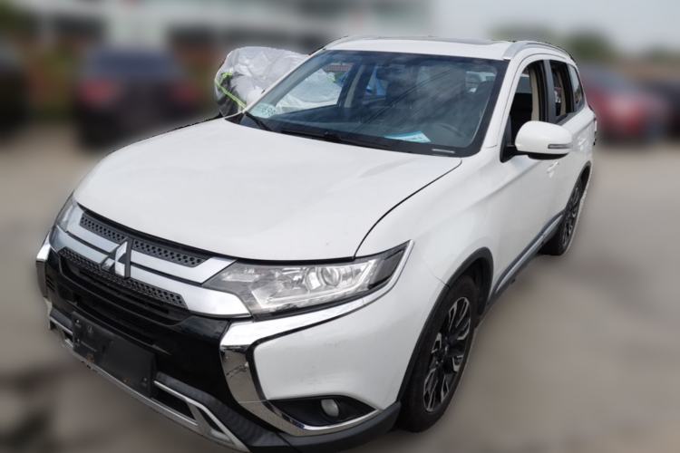 Used Mitsubishi Outlander 2019 2.0L Two-Wheel Drive Comfort Edition 5 Seats China VI Standard Guazi used car, China used car export, Used car for sale, Used  cars, Cheapest cars for sale