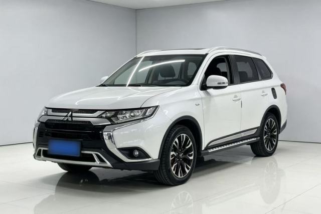 Used Mitsubishi Outlander 2019 2.0L Two-Wheel Drive Comfort Edition 5 Seats China VI Standard