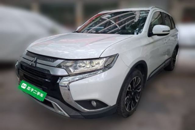 Used Mitsubishi Outlander 2019 2.0L Two-Wheel Drive Comfort Edition 5 Seats China V Standard