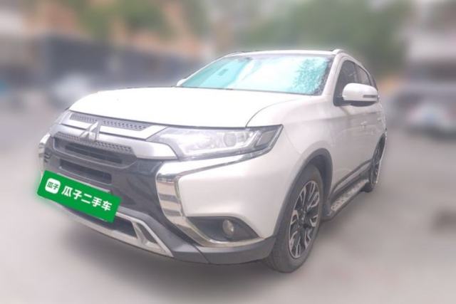 Used Mitsubishi Outlander 2019 2.0L Two-Wheel Drive Comfort Edition 5 Seats China V Standard