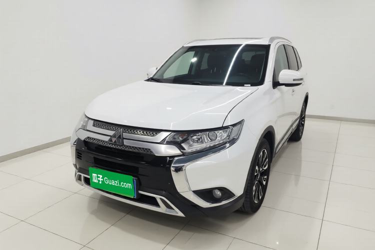 Used Mitsubishi Outlander 2019 2.0L Two-Wheel Drive Comfort Edition 5 Seats China VI Standard Guazi used car, China used car export, Used car for sale, Used cars, Cheapest cars for sale