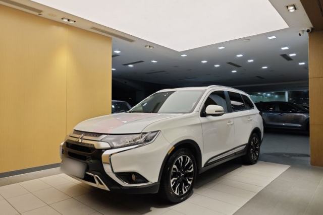 Used Mitsubishi Outlander 2019 2.0L Two-Wheel Drive Comfort Edition 5 Seats China VI Standard
