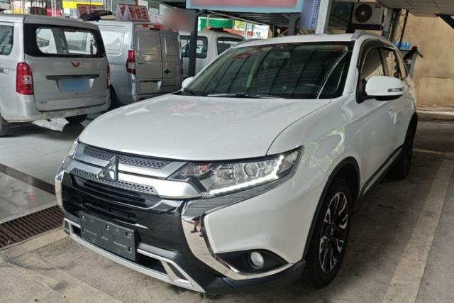 Used Mitsubishi Outlander 2019 2.0L Two-Wheel Drive Comfort Edition 5 Seats China V Standard