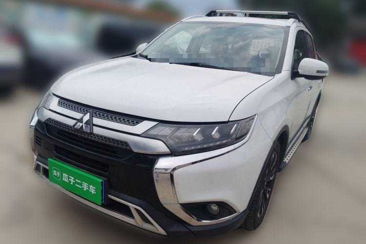 Used Mitsubishi Outlander 2019 2.4L 4x4 Zhi Xiang Edition 5 Seats China VI Standard Guazi used car, China used car export, Used car for sale, Used  cars, Cheapest cars for sale