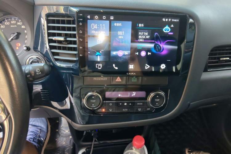 Used Mitsubishi Outlander 2019 2.4L 4x4 Zhi Xiang Edition 7 Seats China V Emission Standard Audio And AC Panel