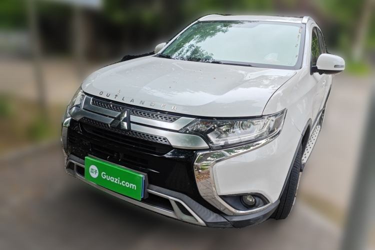 Used Mitsubishi Outlander 2019 2.0L Two-Wheel Drive Comfort Edition 7-Seater China VI Standard Guazi used car, China used car export, Used car for sale, Used  cars, Cheapest cars for sale