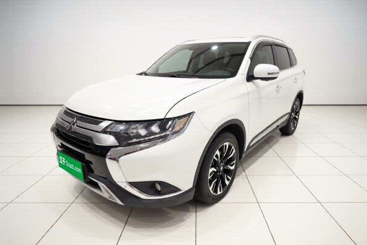 Ojetý Mitsubishi Outlander 2019 2.4L 4x4 Zhi Xiang Edition 7 Seats China VI Standard Guazi used car, China used car export, Used car for sale, Used cars, Cheapest cars for sale