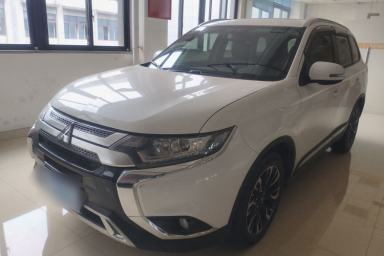 Used Mitsubishi Outlander 2019 2.0L Two-Wheel Drive Comfort Edition 5 Seats China V Standard