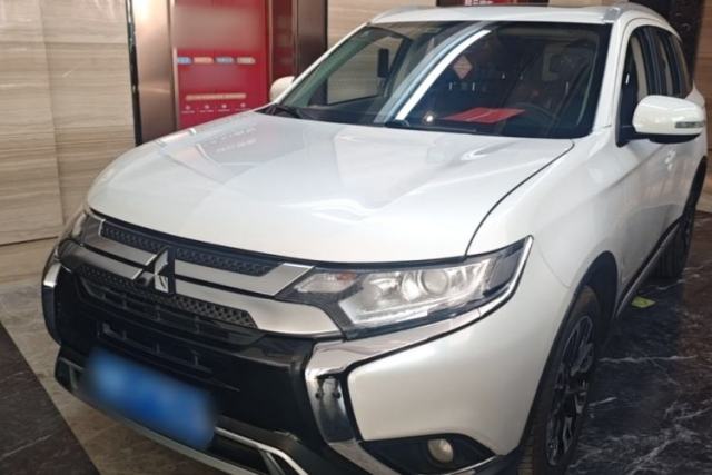 Used Mitsubishi Outlander 2019 2.0L Two-Wheel Drive Comfort Edition 5 Seats China VI Standard