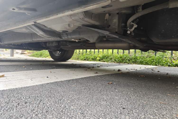 Used Mitsubishi Outlander 2019 2.4L 4x4 Zhi Xiang Edition 7 Seats China VI Standard Chassis Rear Left