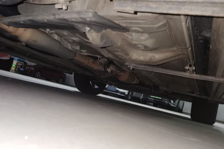 Used Mitsubishi Outlander 2019 2.4L 4x4 Zhi Xiang Edition 5 Seats China V Emission Standard Chassis Rear Right