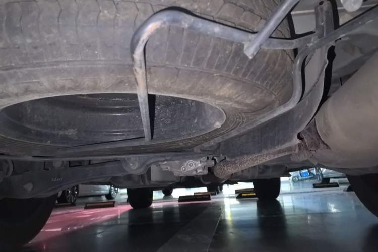 Used Mitsubishi Outlander 2019 2.4L 4x4 Zhi Xiang Edition 5 Seats China VI Standard Chassis Rear