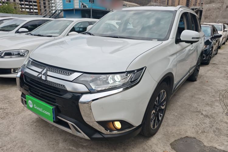 Used Mitsubishi Outlander 2019 2.0L Two-Wheel Drive Comfort Edition 5 Seats China VI Standard Guazi used car, China used car export, Used car for sale, Used  cars, Cheapest cars for sale