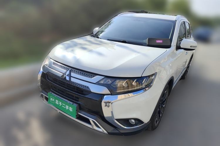 Ojetý Mitsubishi Outlander 2019 2.4L 4x4 Zhi Xiang Edition 5 Seats China VI Standard Guazi used car, China used car export, Used car for sale, Used  cars, Cheapest cars for sale