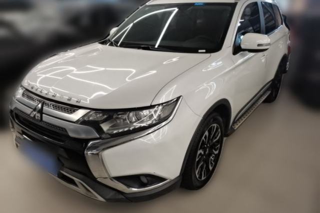 Used Mitsubishi Outlander 2019 2.0L Two-Wheel Drive Comfort Edition 5 Seats China VI Standard