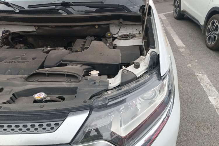 Used Mitsubishi Outlander 2019 2.0L Two-Wheel Drive Comfort Edition 5 Seats China V Standard Engine Bay Left