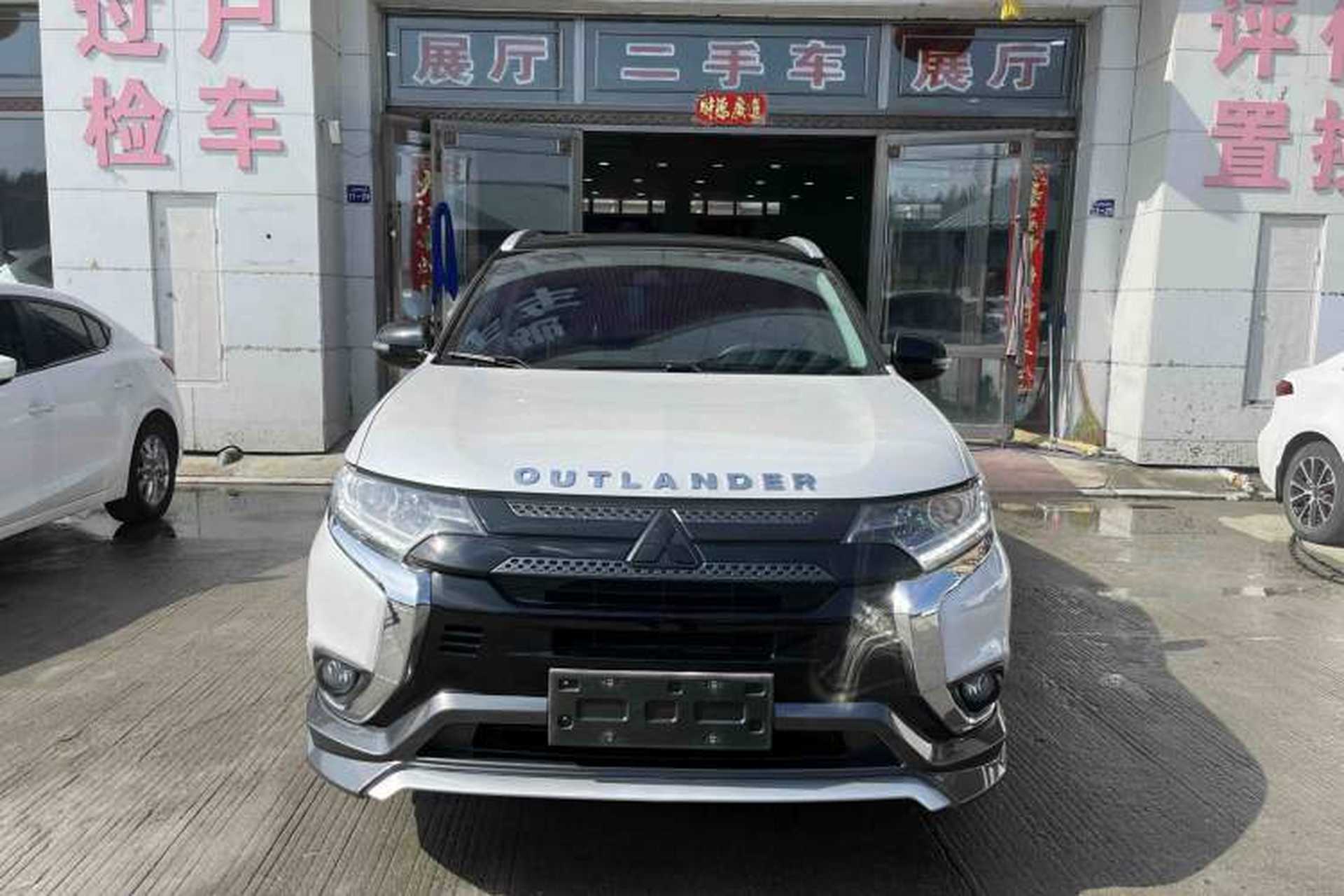 Used Mitsubishi Outlander 2019 2.0L Two-Wheel Drive Comfort Edition 5 Seats China V Standard Exterior 1