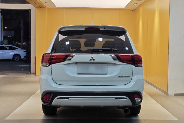 Used Mitsubishi Outlander 2019 2.0L Two-Wheel Drive Comfort Edition 5 Seats China VI Standard Exterior 2