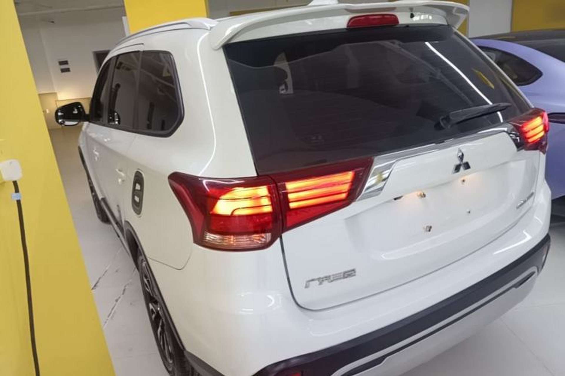 Used Mitsubishi Outlander 2019 2.0L Two-Wheel Drive Comfort Edition 5 Seats China VI Standard Exterior 2