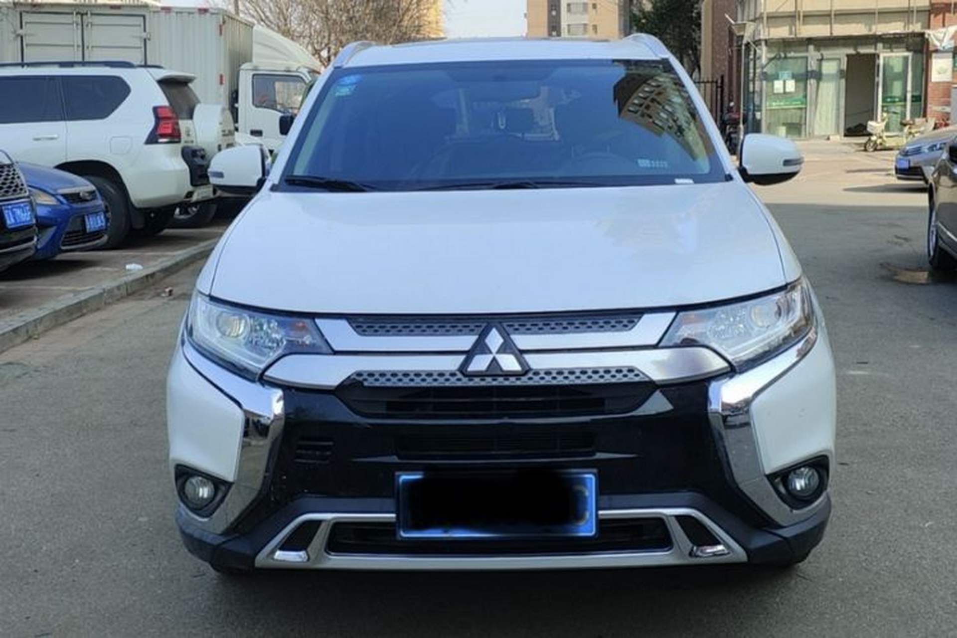 Used Mitsubishi Outlander 2019 2.0L Two-Wheel Drive Comfort Edition 5 Seats China VI Standard Exterior 4