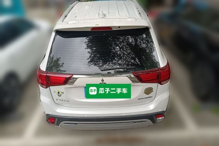 Used Mitsubishi Outlander 2019 2.0L Two-Wheel Drive Comfort Edition 5 Seats China VI Standard Exterior 4