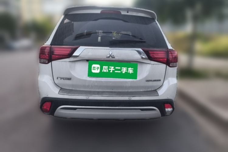Used Mitsubishi Outlander 2019 2.0L Two-Wheel Drive Comfort Edition 5 Seats China V Standard Exterior 4