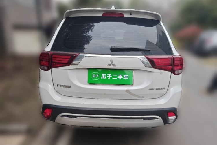 Used Mitsubishi Outlander 2019 2.0L Two-Wheel Drive Comfort Edition 5 Seats China VI Standard Exterior 4