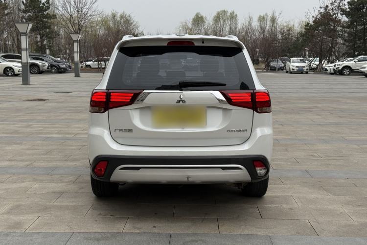 Used Mitsubishi Outlander 2019 2.0L Two-Wheel Drive Comfort Edition 5 Seats China VI Standard Exterior 4