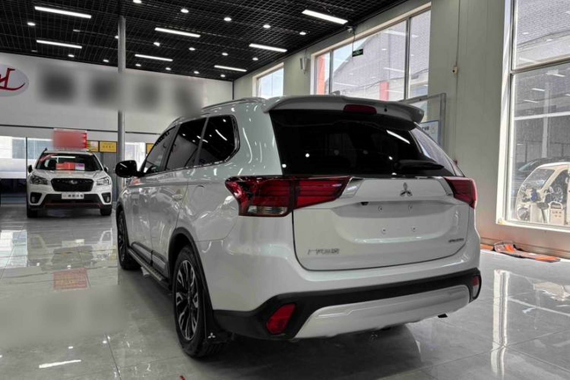 Used Mitsubishi Outlander 2019 2.0L Two-Wheel Drive Comfort Edition 5 Seats China VI Standard Exterior 5