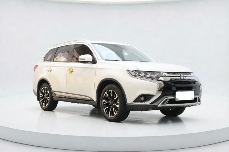 Used Mitsubishi Outlander 2019 2.4L 4x4 Zhi Xiang Edition 5 Seats China V Emission Standard Exterior 5
