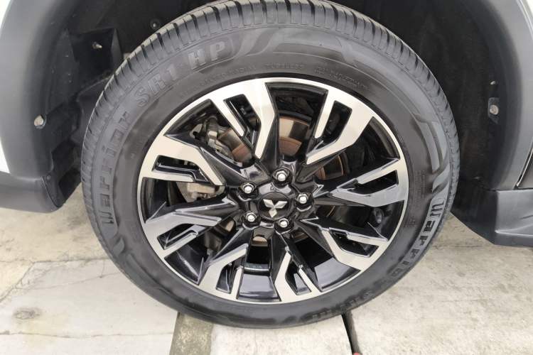 Used Mitsubishi Outlander 2019 2.0L Two-Wheel Drive Comfort Edition 5 Seats China VI Standard Exterior 5