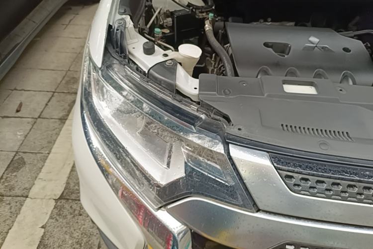 Used Mitsubishi Outlander 2019 2.0L Two-Wheel Drive Comfort Edition 5 Seats China VI Standard Exterior 6