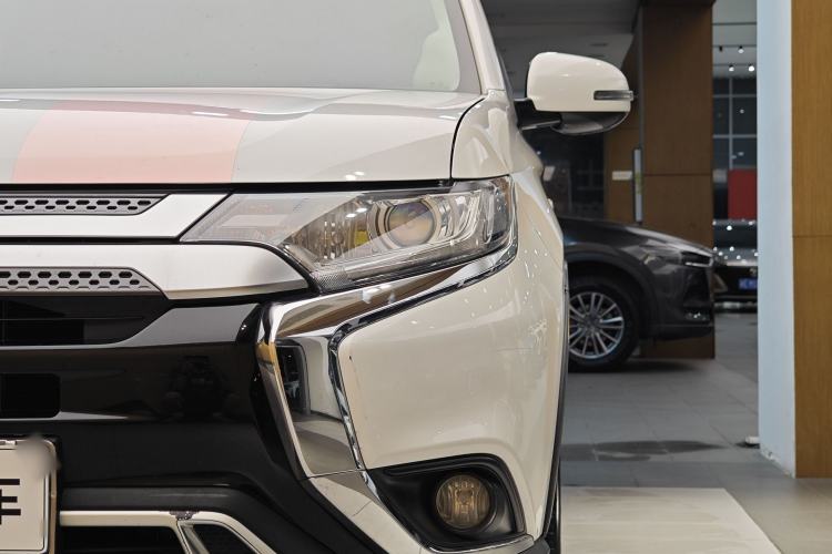 Used Mitsubishi Outlander 2019 2.0L Two-Wheel Drive Comfort Edition 5 Seats China VI Standard Exterior 7