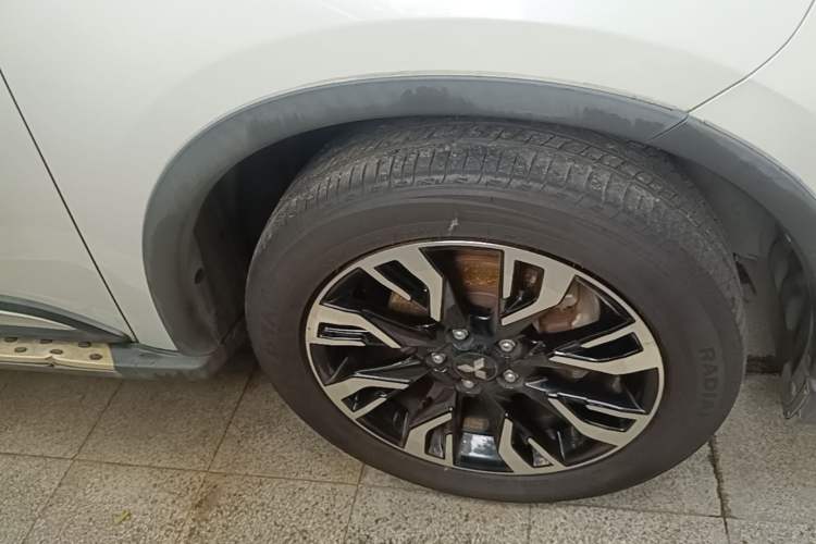 Used Mitsubishi Outlander 2019 2.0L Two-Wheel Drive Comfort Edition 5 Seats China VI Standard Exterior 7